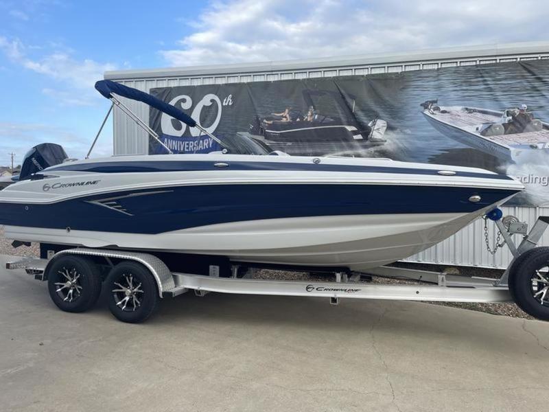 Boats For Sale in Dallas, Texas by owner | 2023 Crownline E225XS